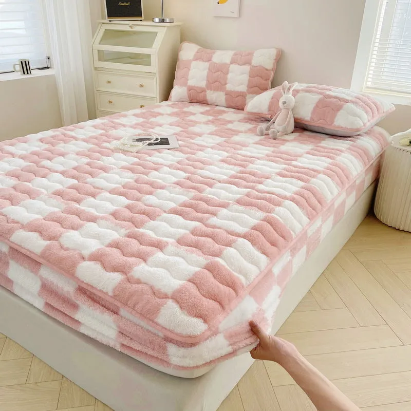 Arctic Velvet Bedsheet Checkerboard Pattern Soy Antibacterial Sliding Bedsheet