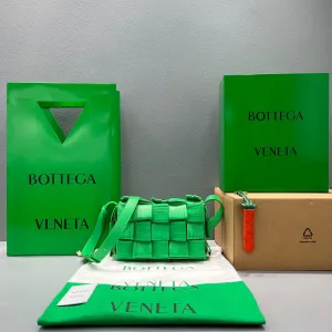 BV Cassette Green, For Women, Bags 9.1in/23cm 680698V1G713722