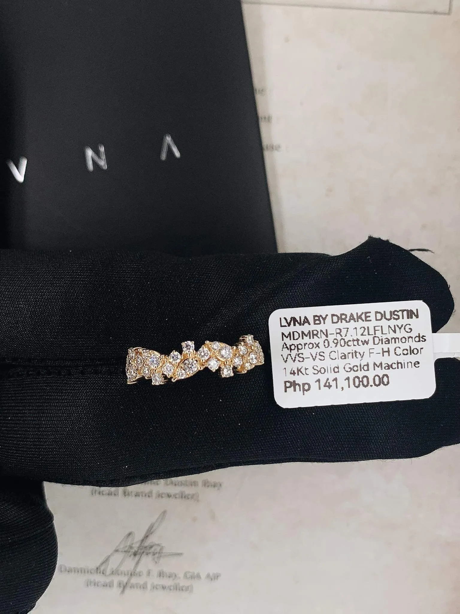 #LVNA2024 |  Golden Cluster Shape Diamond Ring 14kt