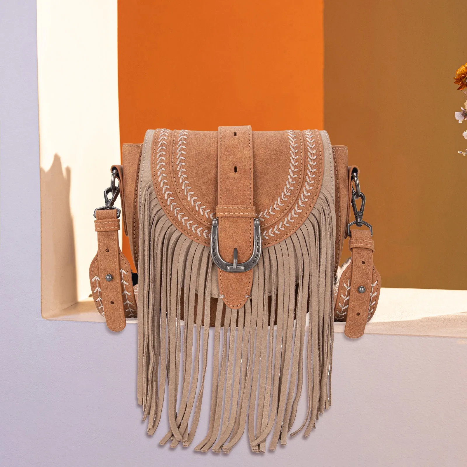 MW1289-8360 Montana West Buckle Fringe Collection Saddle Bag/Crossbody